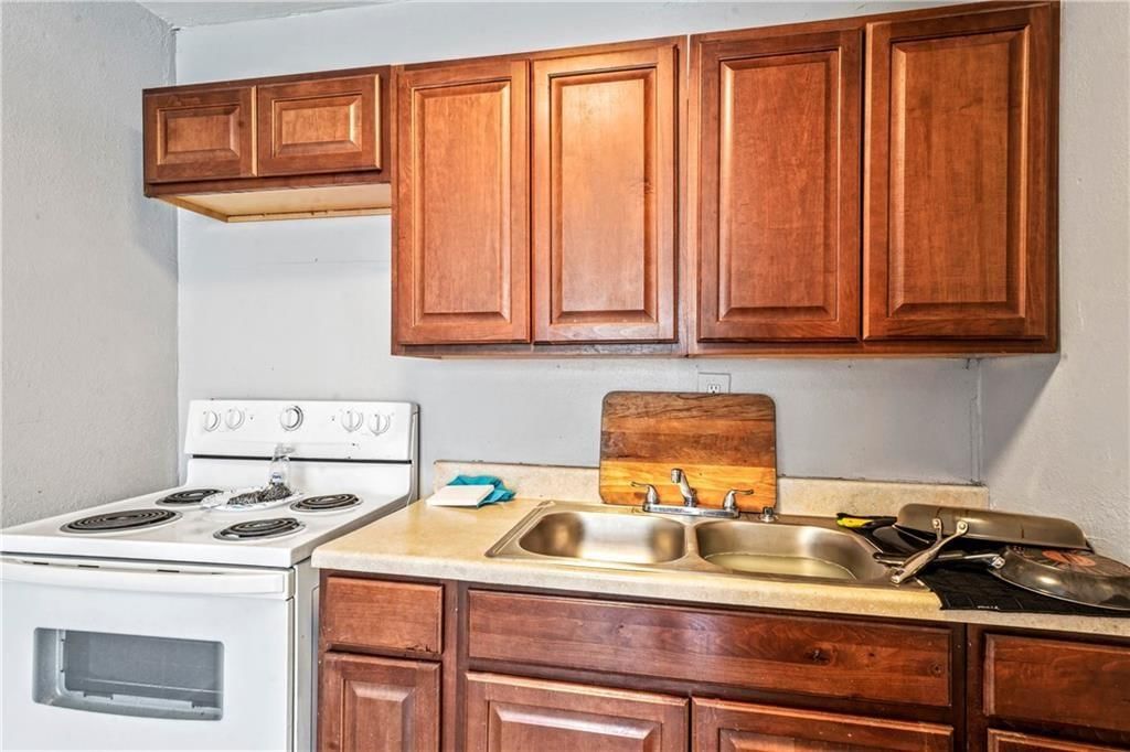 3000 E Linwood Boulevard — photo 28