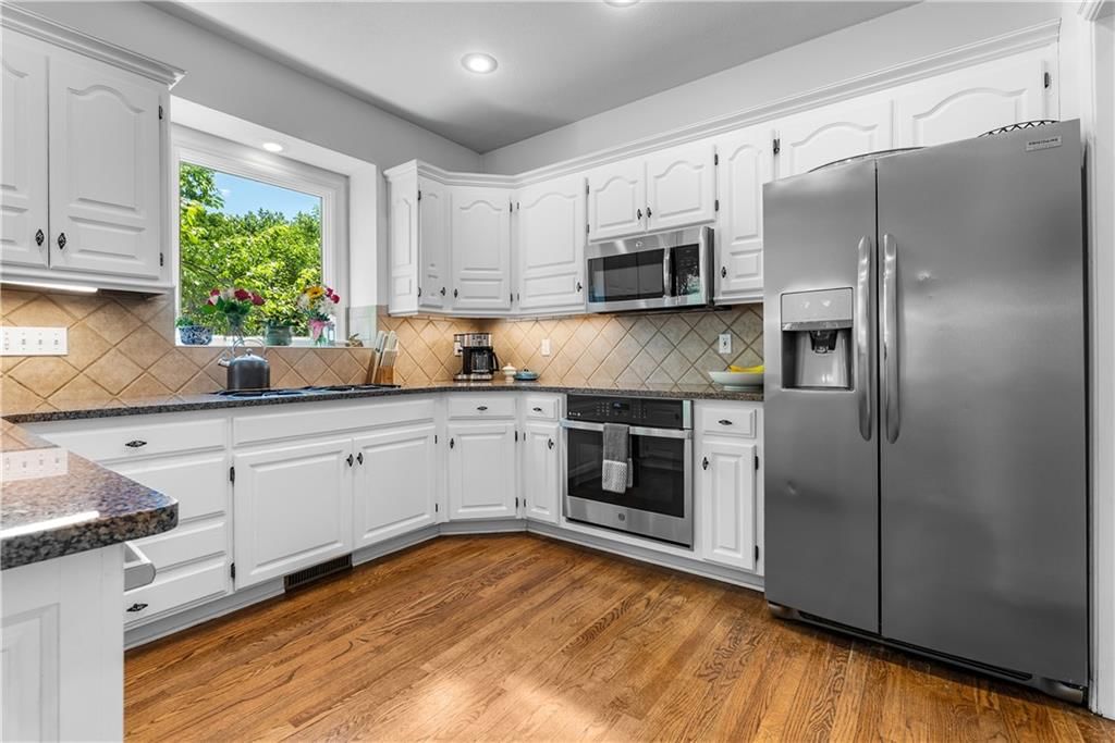 1813 SW Longview Terrace — photo 12