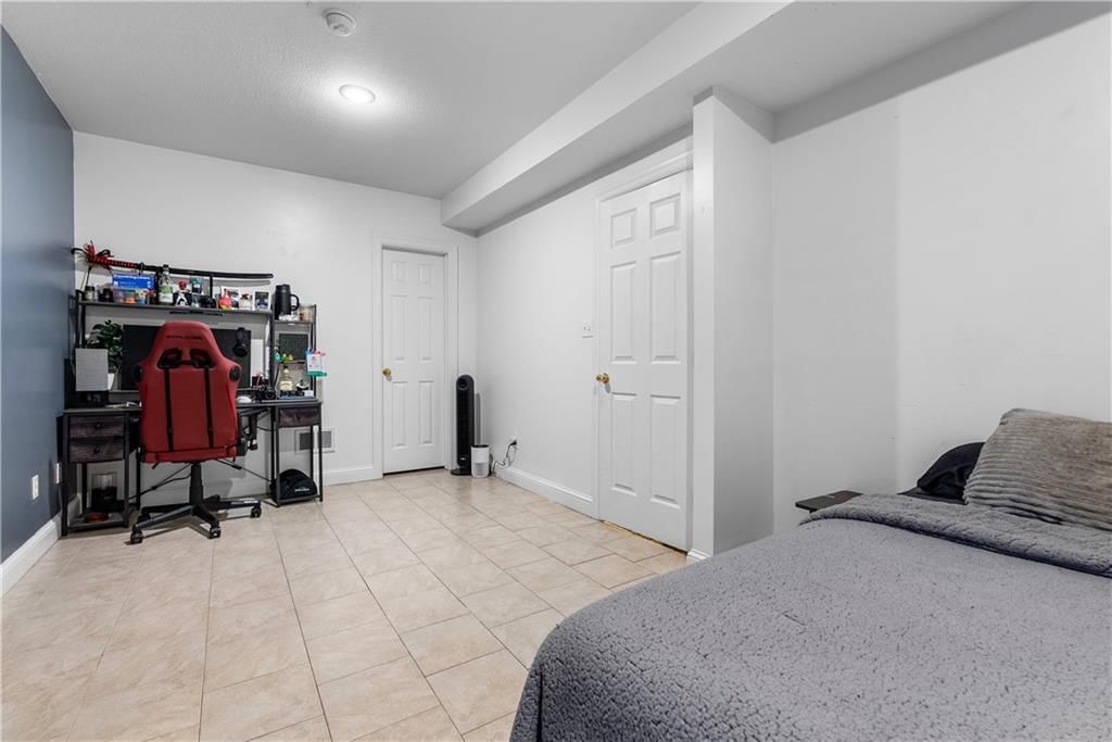 1813 SW Longview Terrace — photo 38