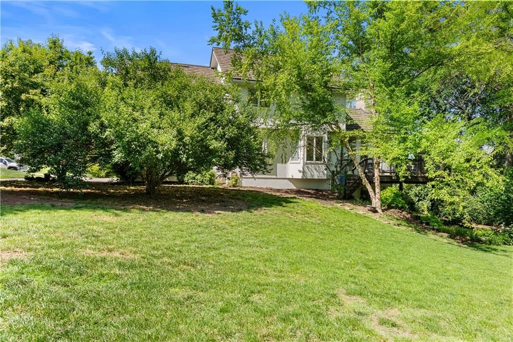 1813 SW Longview Terrace — photo 41