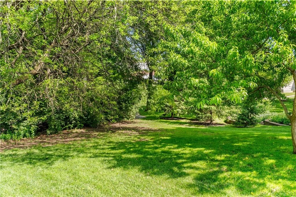 1813 SW Longview Terrace — photo 42