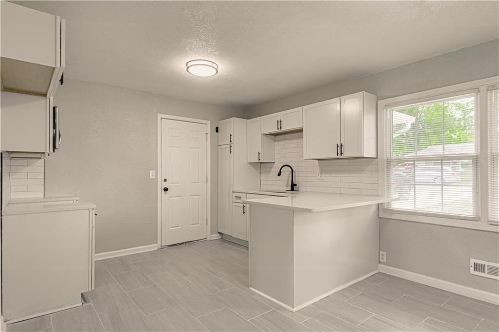 10708 Sycamore Terrace — photo 17