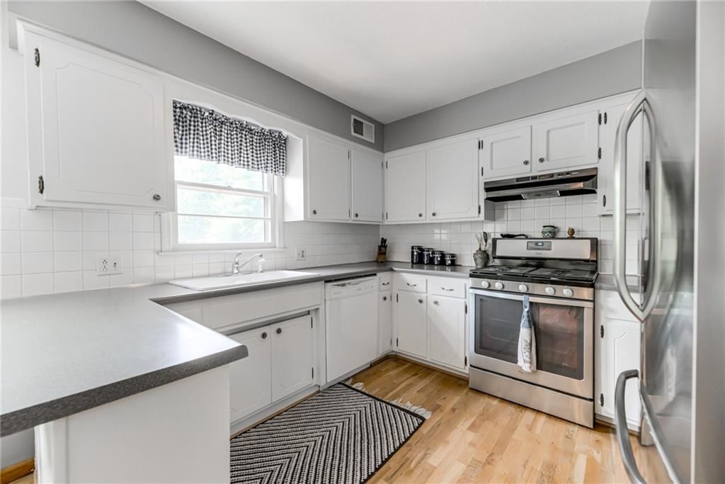 9336 Goddard Street — photo 10