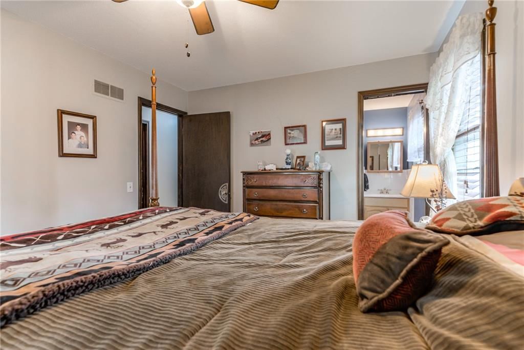 9336 Goddard Street — photo 16