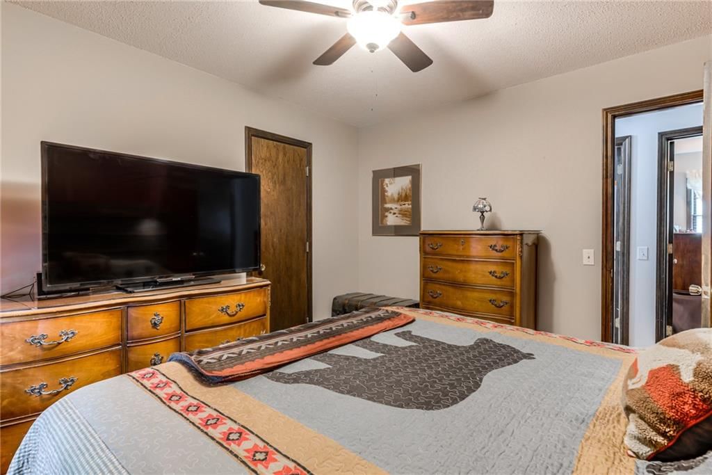 9336 Goddard Street — photo 23