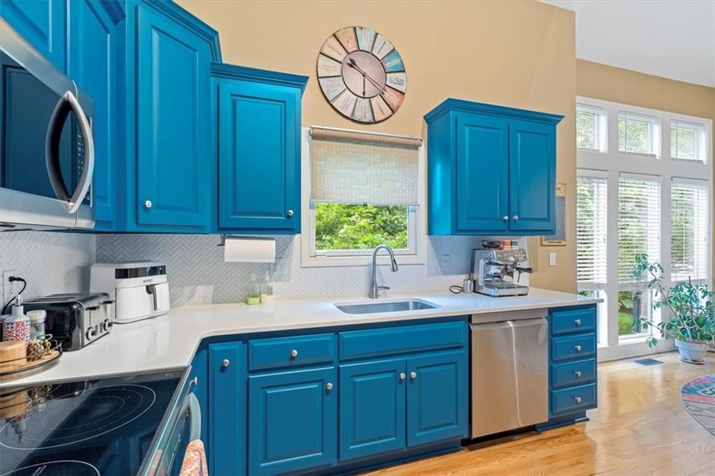 7020 Round Prairie Street — photo 14