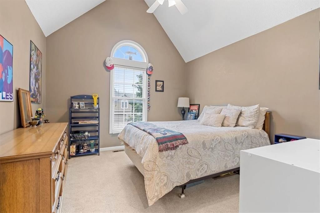 7020 Round Prairie Street — photo 24