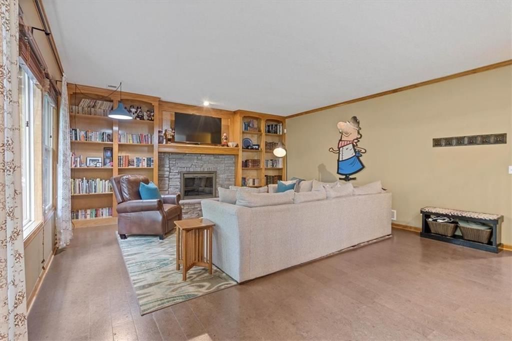 7020 Round Prairie Street — photo 27
