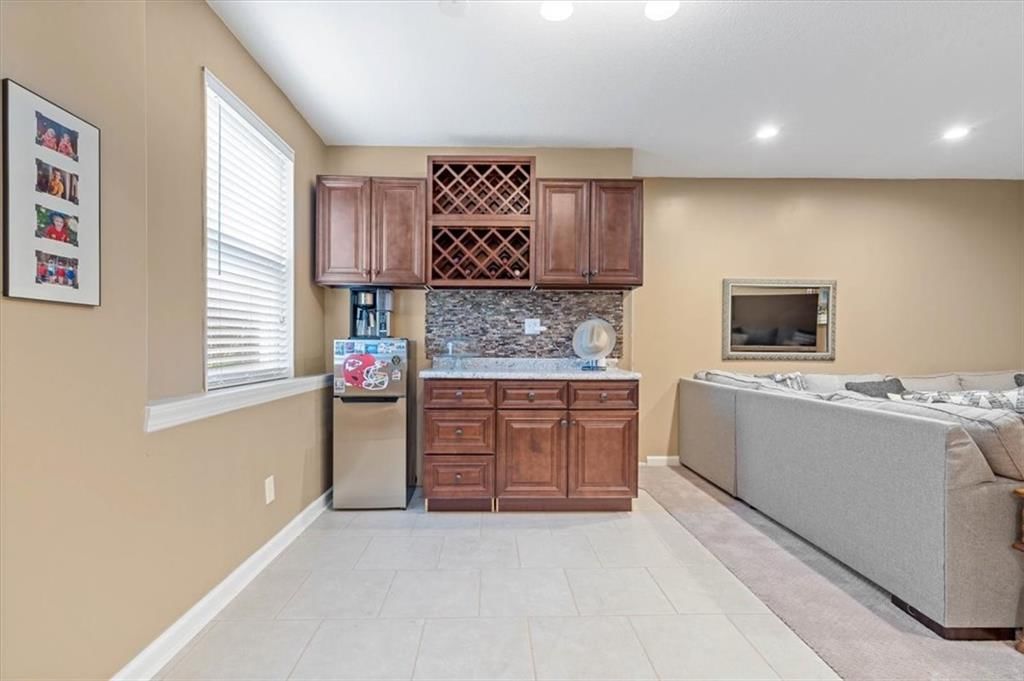 7020 Round Prairie Street — photo 33