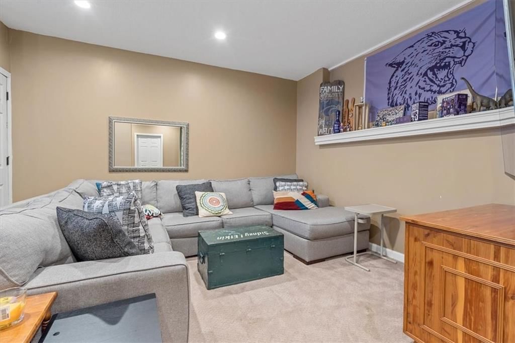 7020 Round Prairie Street — photo 34