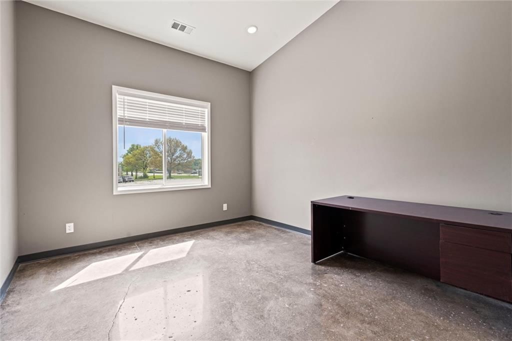 325 State Avenue — photo 19