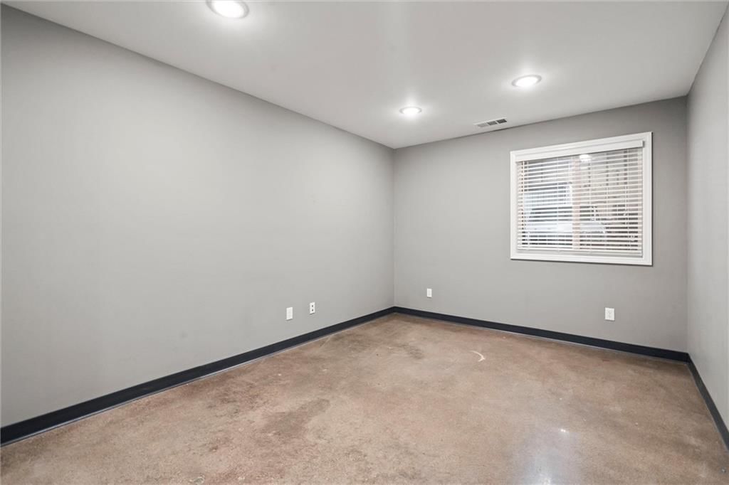 325 State Avenue — photo 21