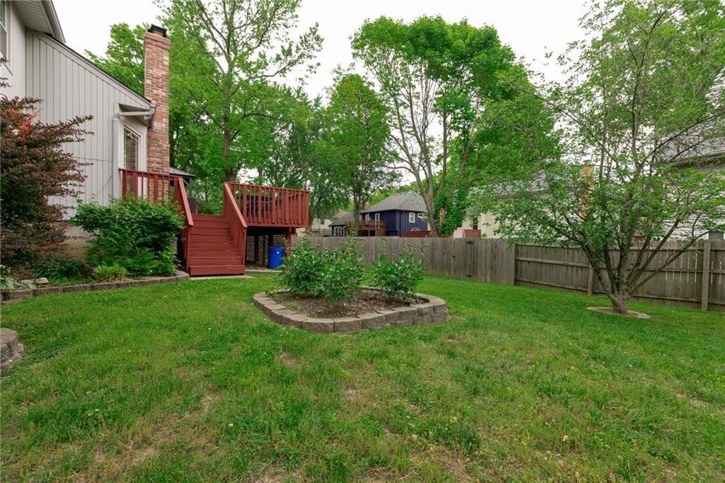 5805 NE Buttonwood Tree Lane — photo 38