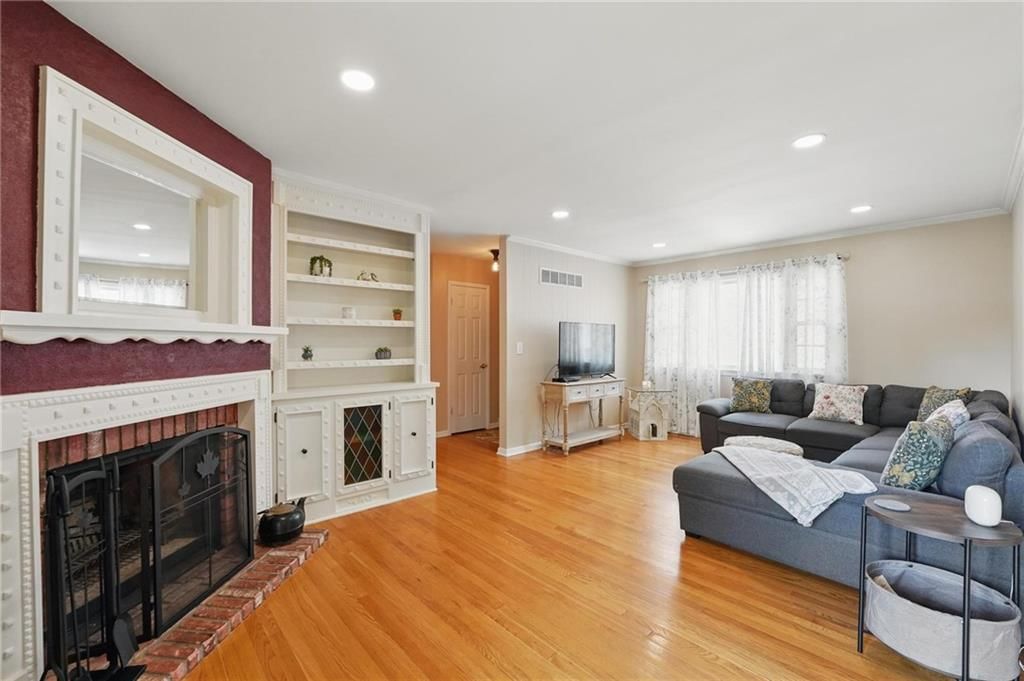 7917 W 74 Street — photo 9