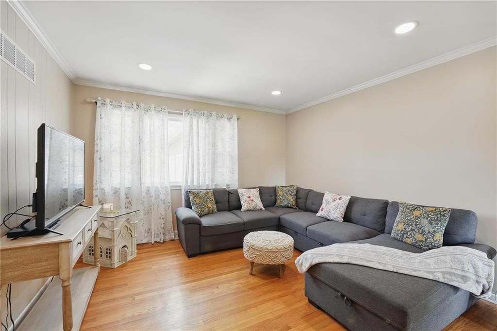 7917 W 74 Street — photo 10