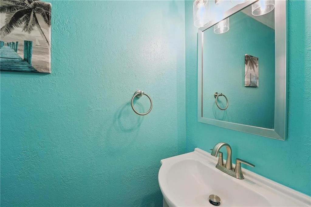 7917 W 74 Street — photo 22