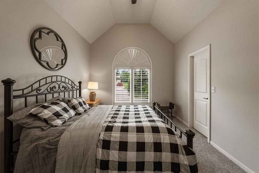 9617 Deer Run Street — photo 32
