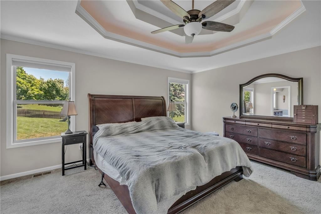8519 N CONRAN Court — photo 16