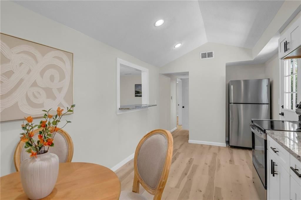 1608 SE Summit Street — photo 10