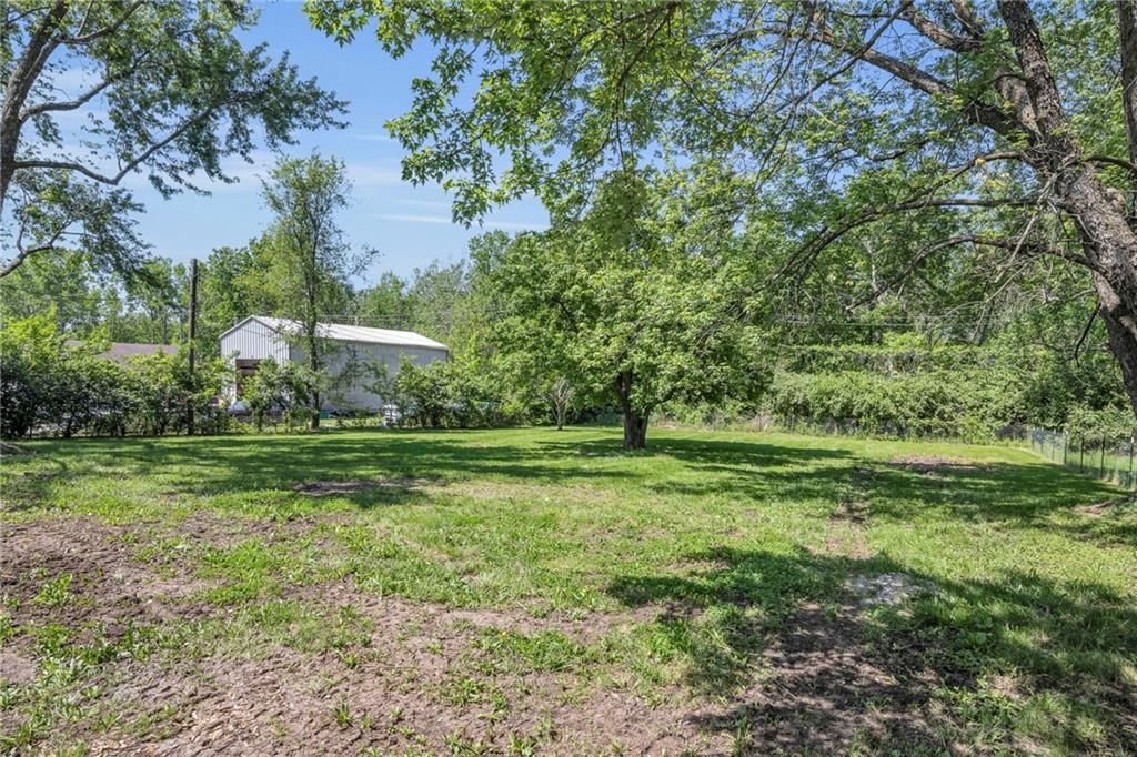 1608 SE Summit Street — photo 24