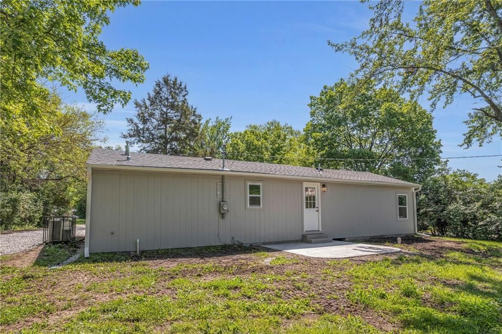 1608 SE Summit Street — photo 26