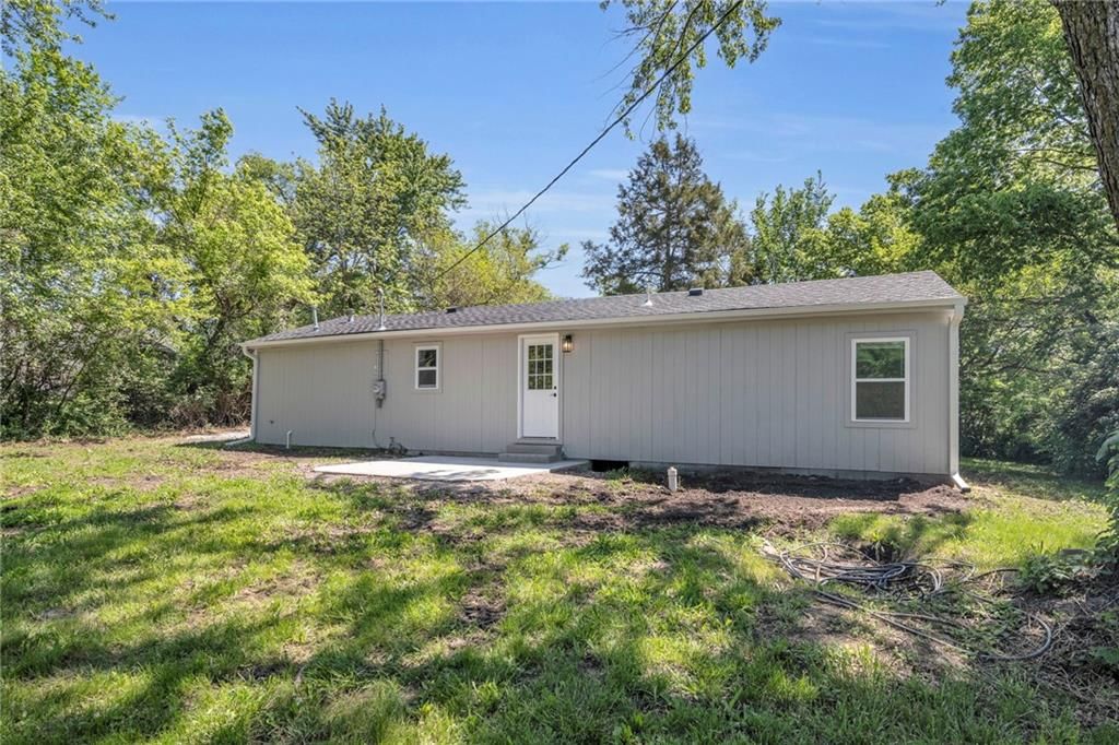 1608 SE Summit Street — photo 27