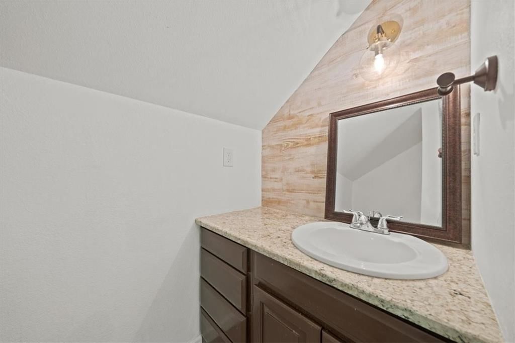 4234 Dodson Avenue — photo 33