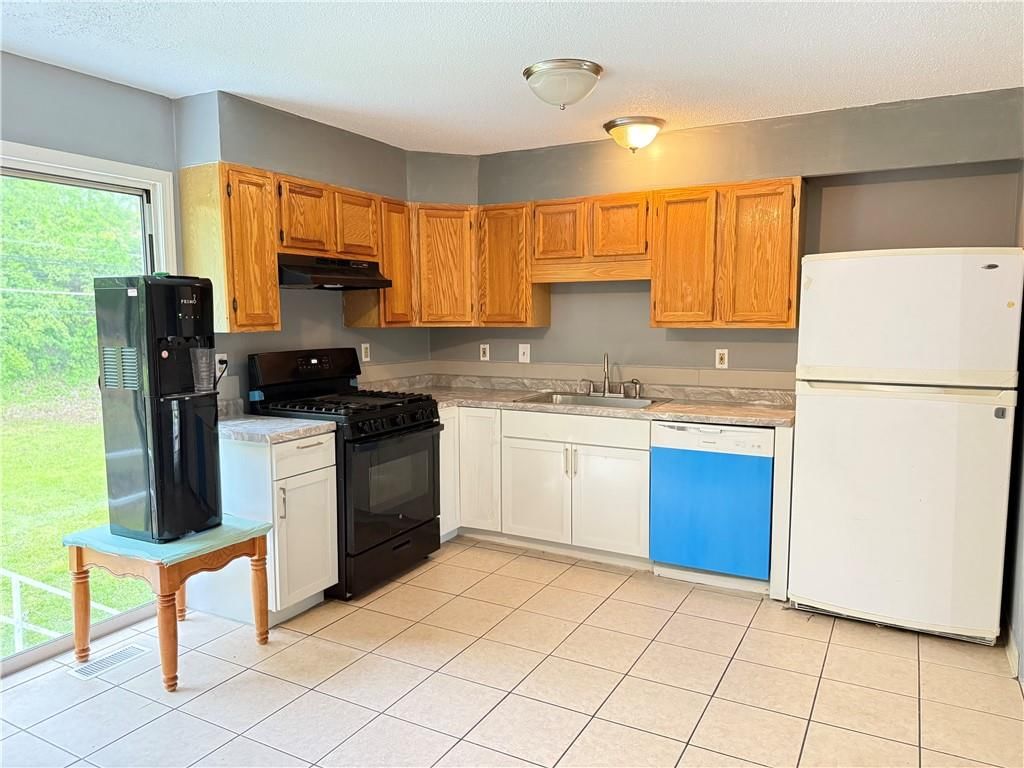 930 N 84th Drive — photo 8