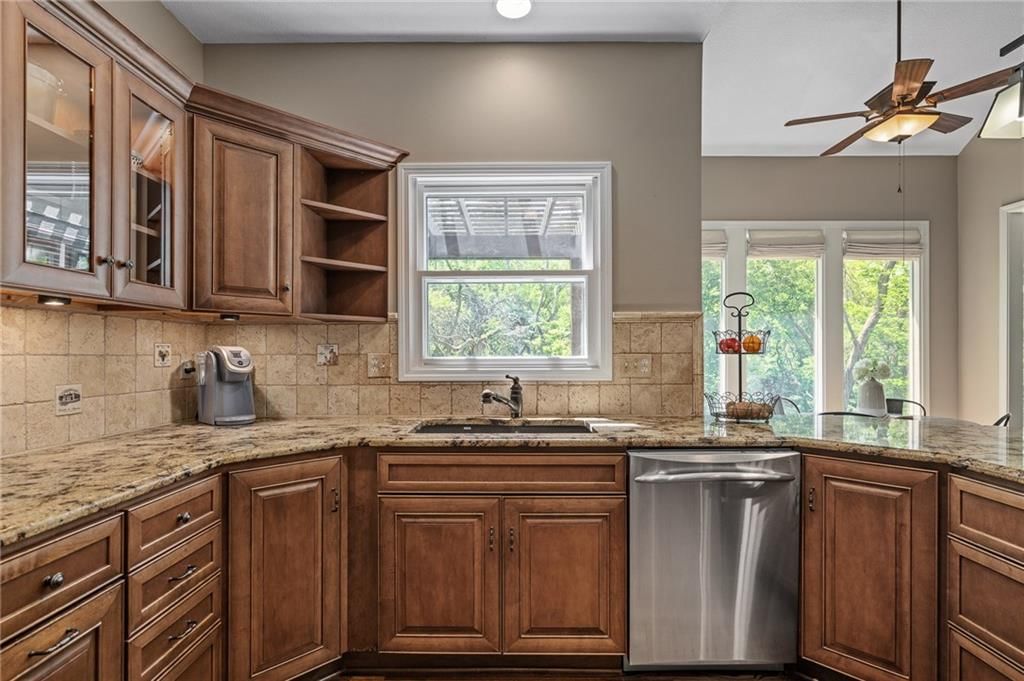 16529 W 81st Street — photo 27
