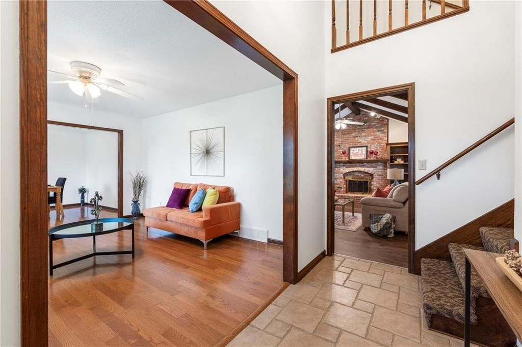 Photo 5 of 51 - 16280 Nall Avenue