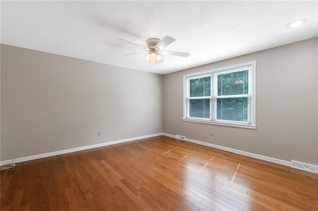 Photo 31 of 51 - 16280 Nall Avenue