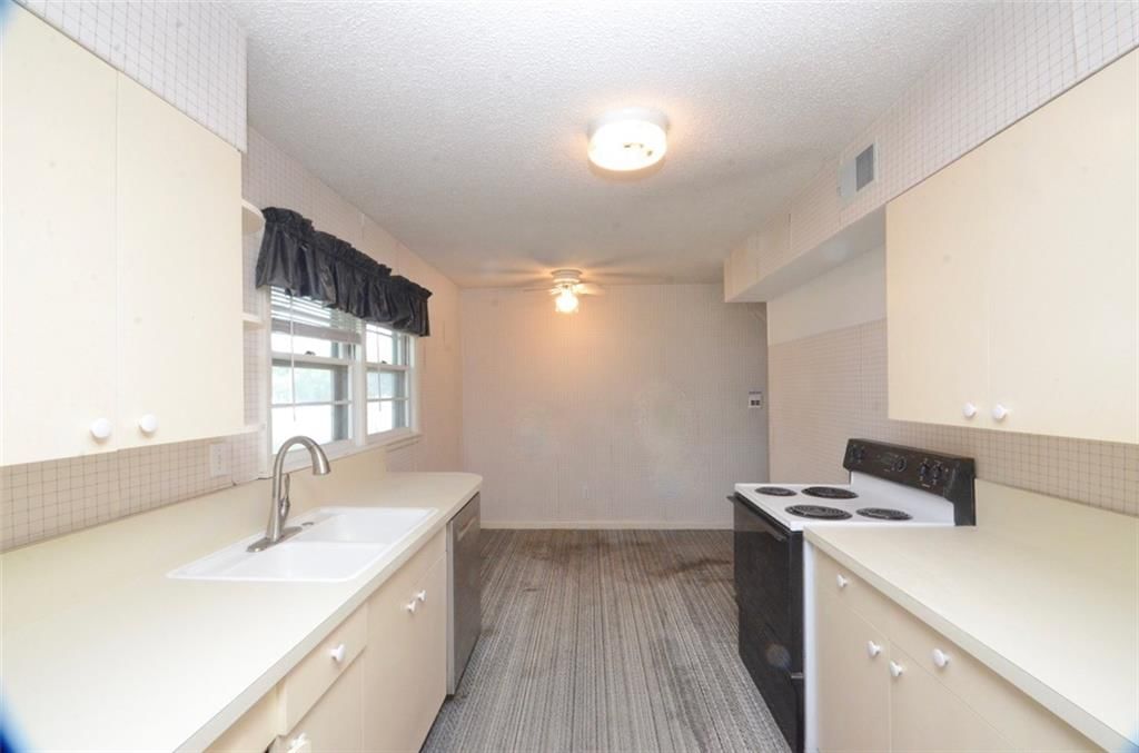 3901 Blue Ridge Boulevard — photo 8