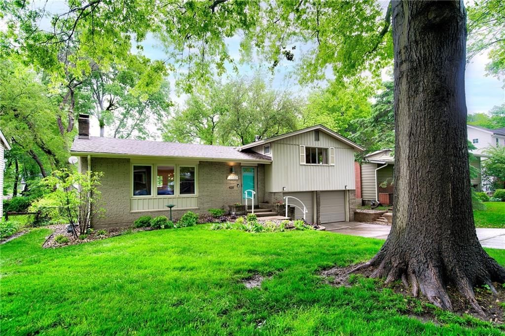 3522 W 74 Street — photo 2