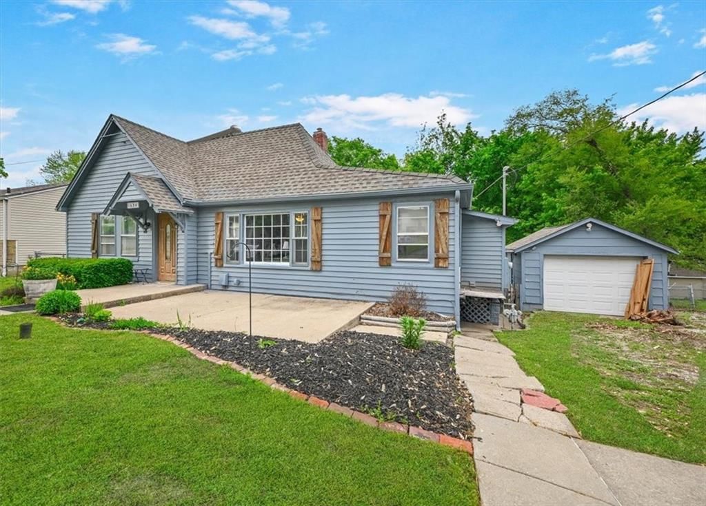 1624 Shawnee Street — photo 3