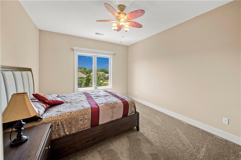 15336 Stearns Street — photo 47