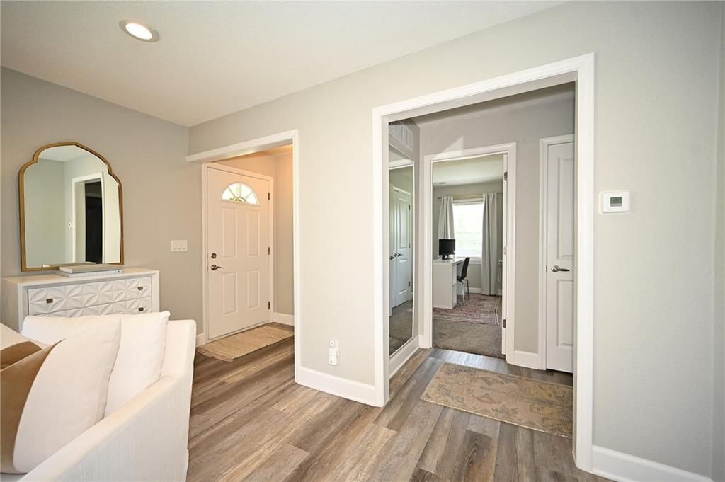 7554 Booth Drive — photo 8