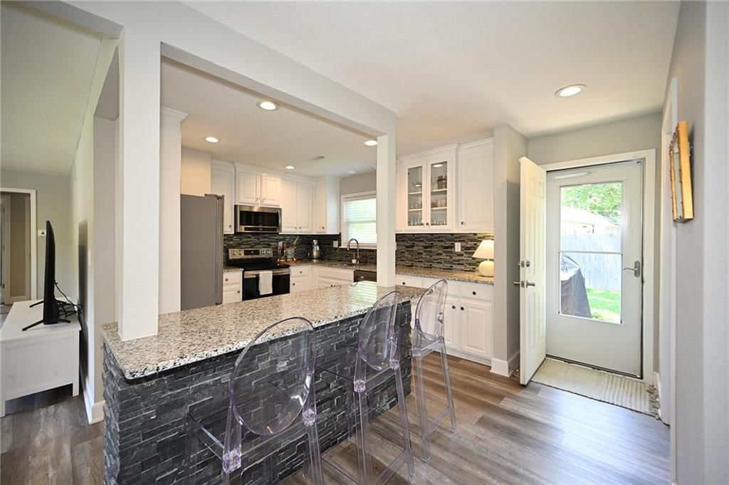 7554 Booth Drive — photo 11