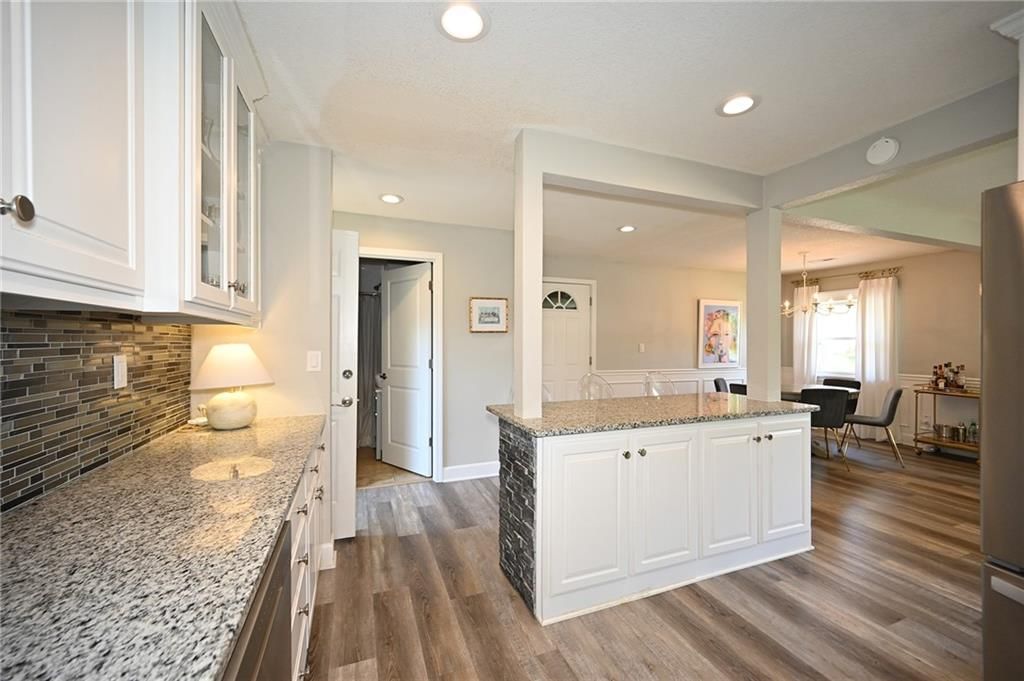 7554 Booth Drive — photo 12
