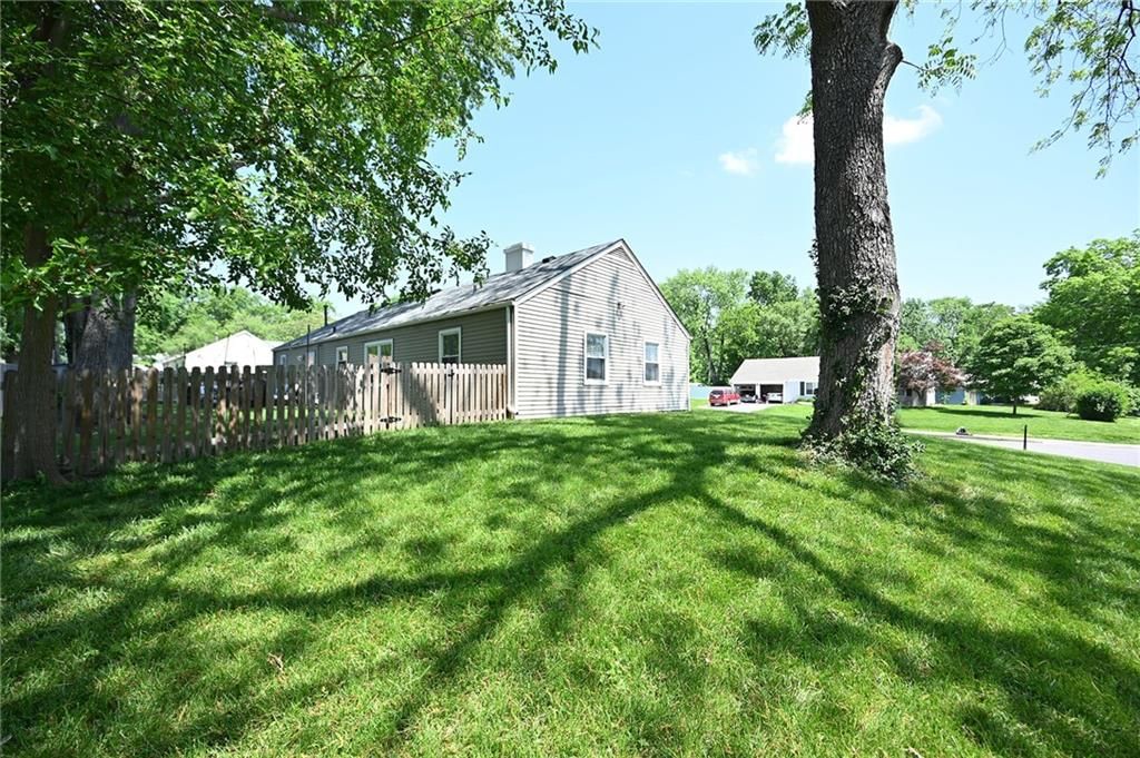 7554 Booth Drive — photo 30