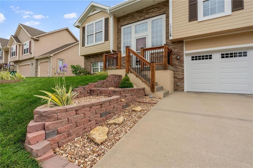 13725 Wagon Pass Road — photo 4