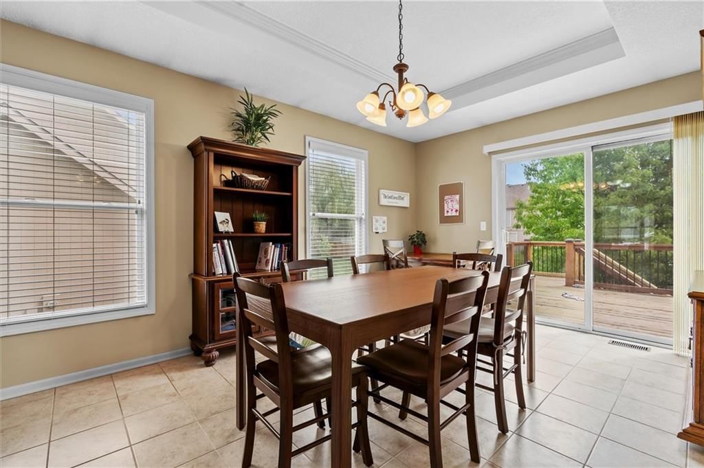 13725 Wagon Pass Road — photo 12