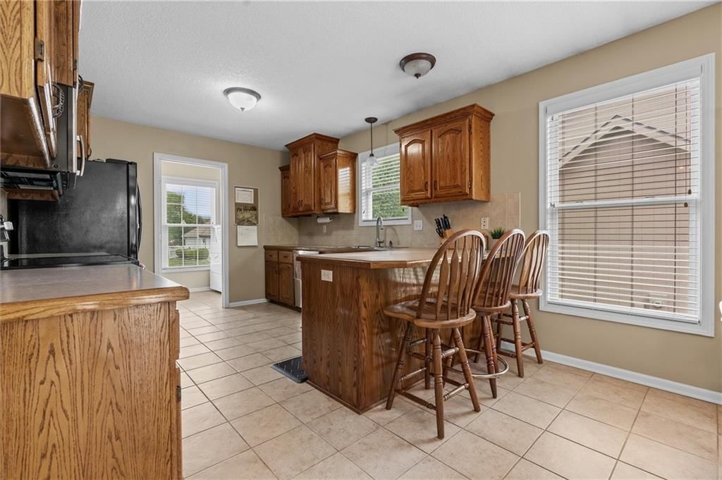 13725 Wagon Pass Road — photo 14