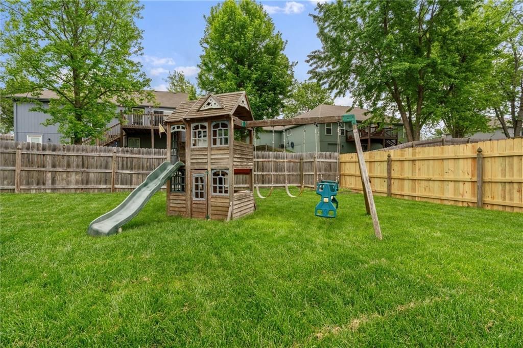 13725 Wagon Pass Road — photo 30
