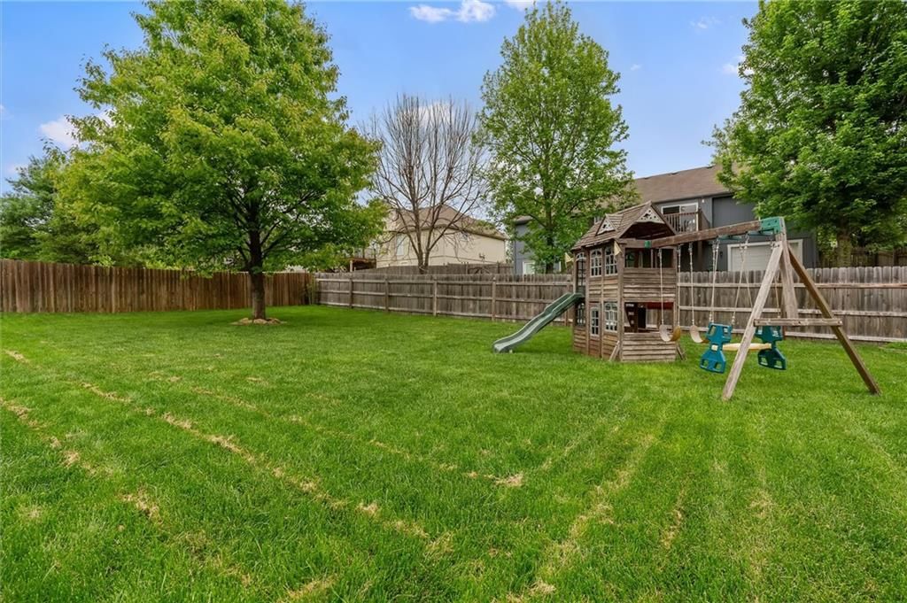 13725 Wagon Pass Road — photo 31