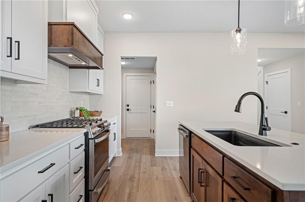 9537 Jupiter Street — photo 15