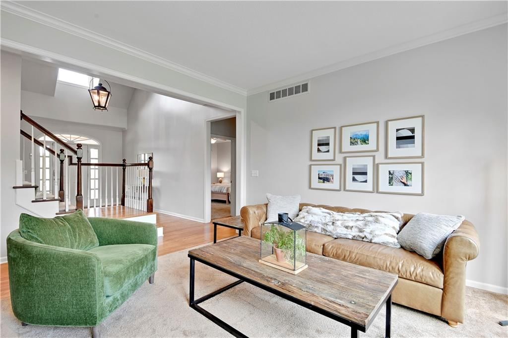 Photo 11 of 55 - 19325 W 87th Street