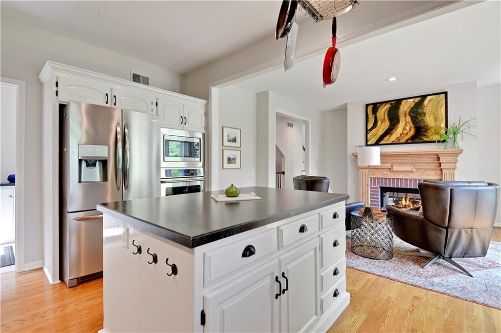 Photo 19 of 55 - 19325 W 87th Street