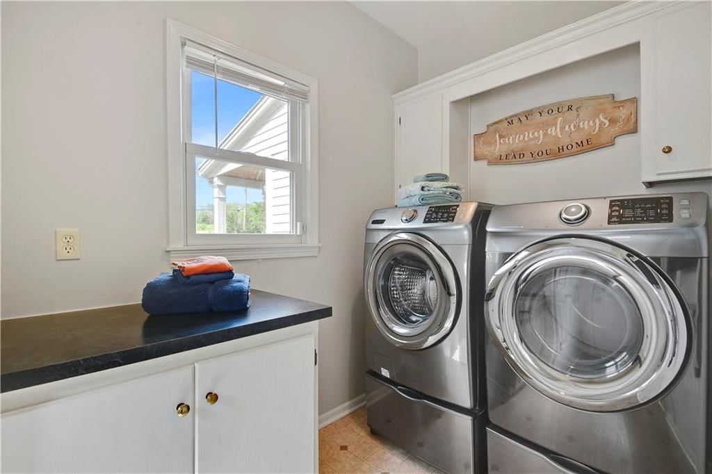 Photo 20 of 55 - 19325 W 87th Street