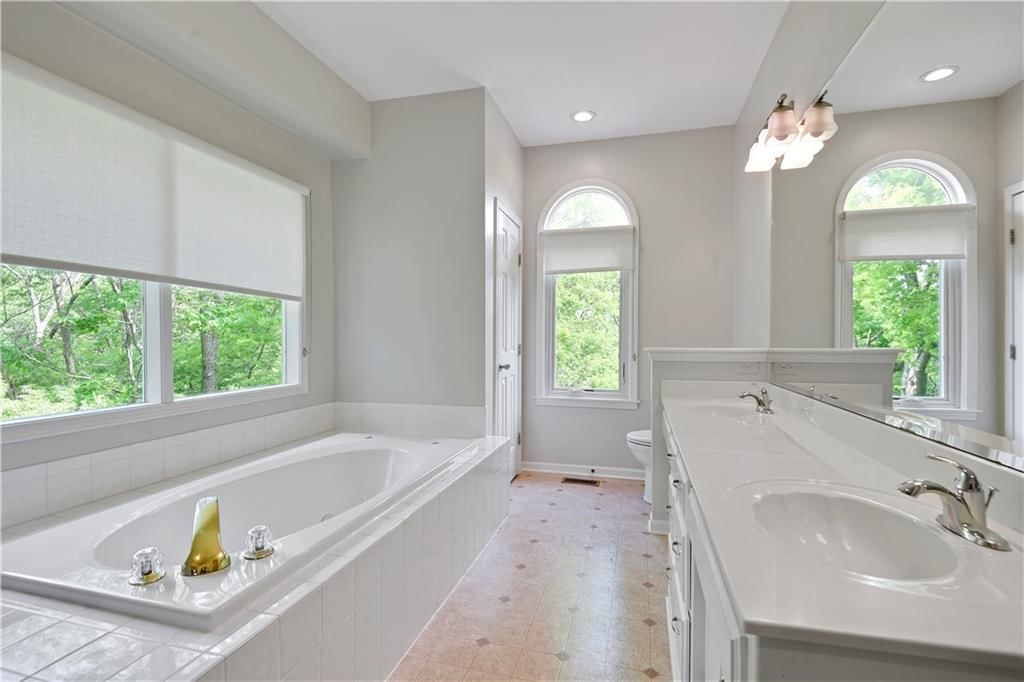 Photo 28 of 55 - 19325 W 87th Street
