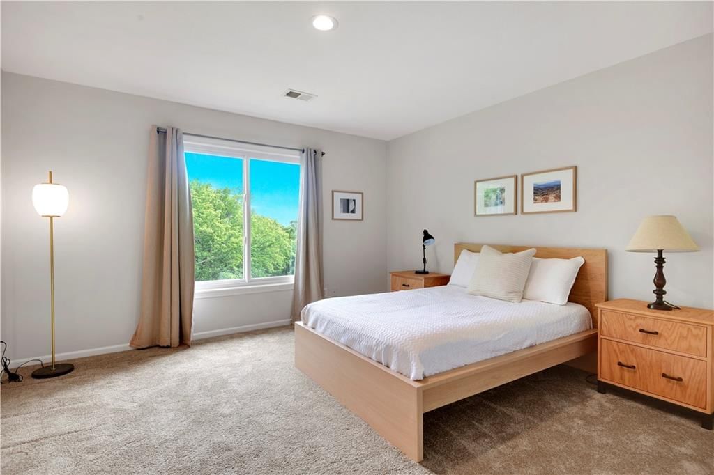 Photo 34 of 55 - 19325 W 87th Street